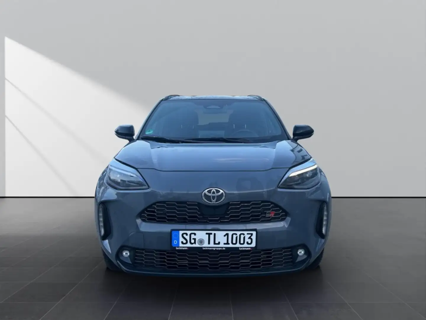 Toyota Yaris Cross Hybrid GR Sport *Head Up* Velour* CarPlay* Grau - 2
