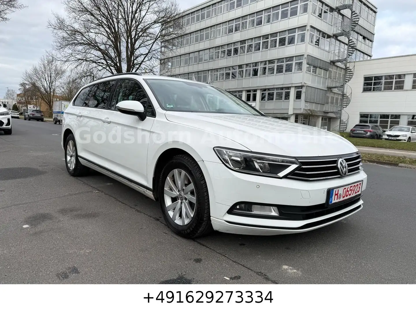 Volkswagen Passat Variant 1 Hand/Navi/AHK/PDC/ Front assist Blanc - 2