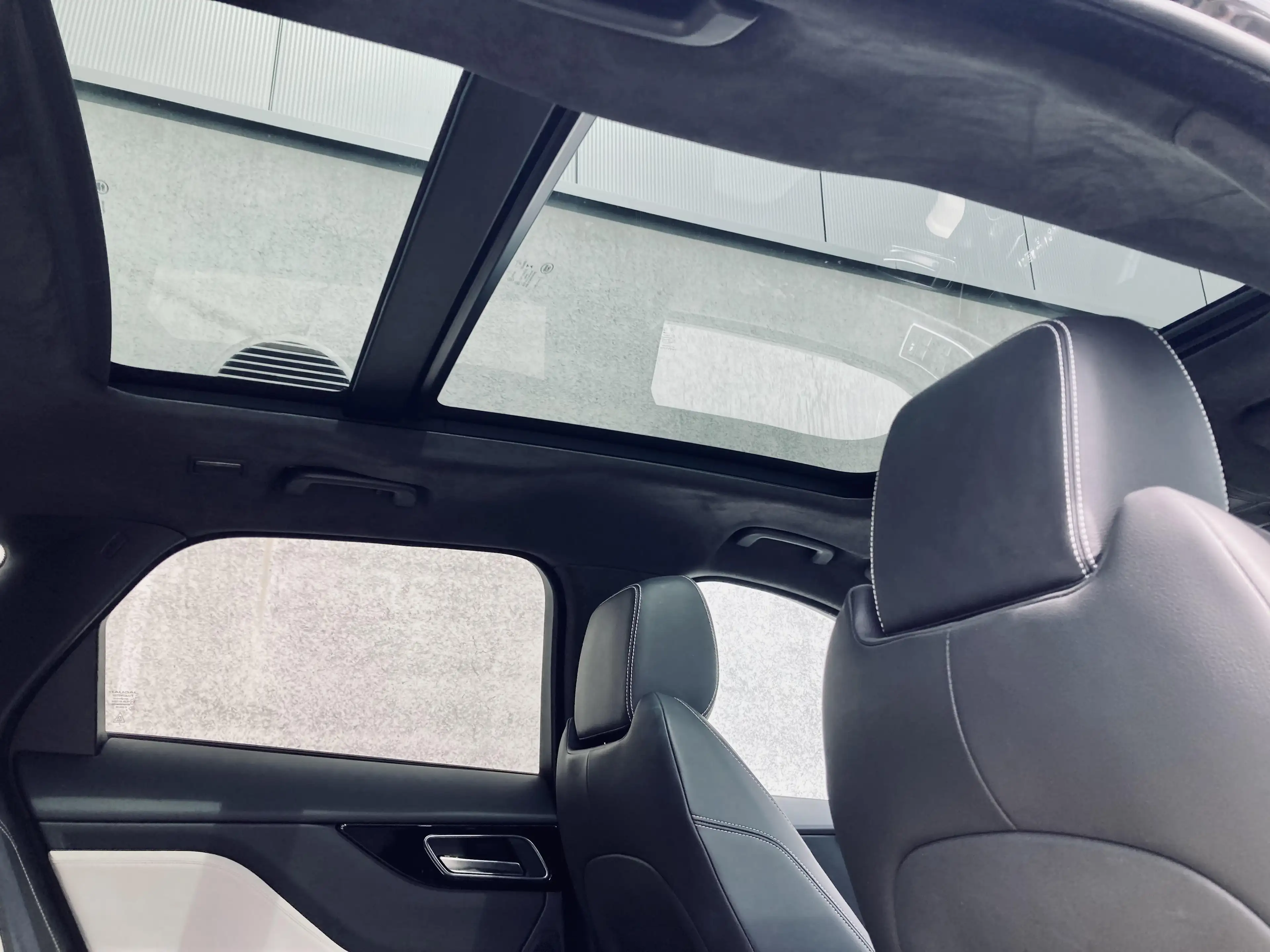 Jaguar F-Pace 24 MOIS DE GARANTIE ASSISTAN — photo 12