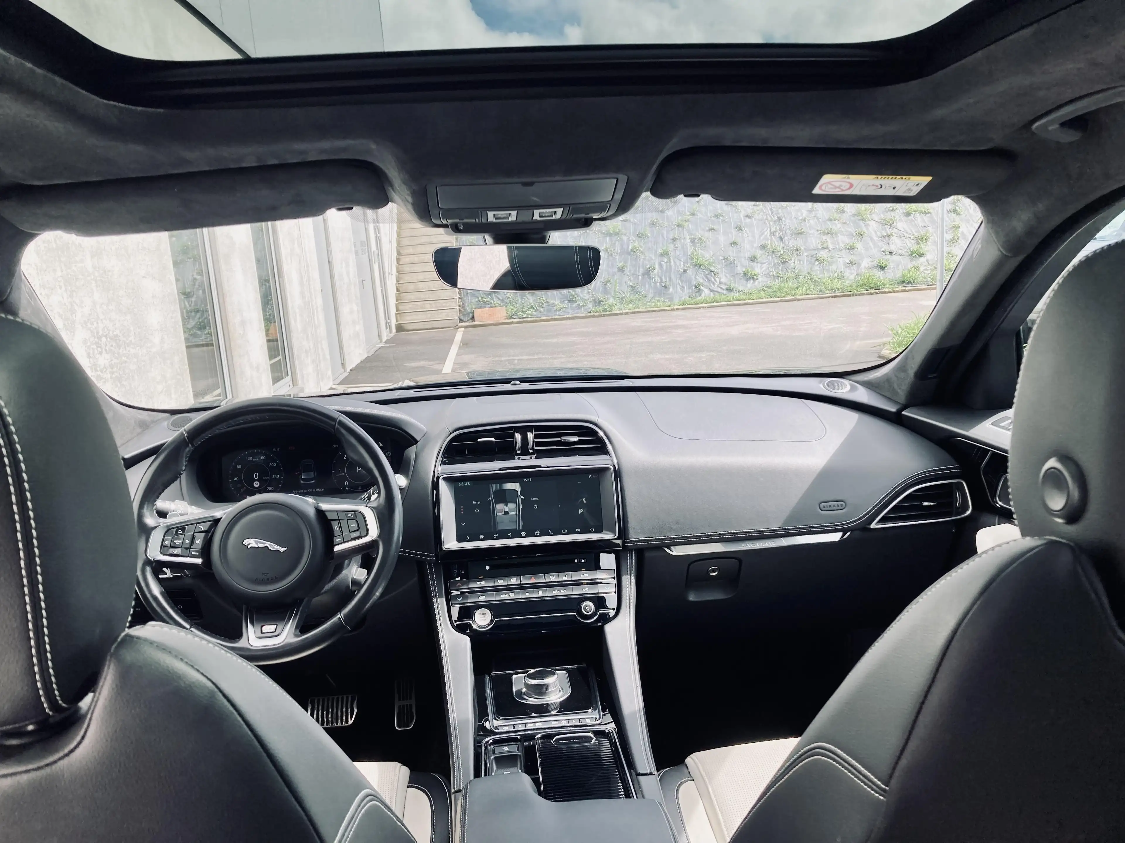 Jaguar F-Pace 24 MOIS DE GARANTIE ASSISTAN — photo 9