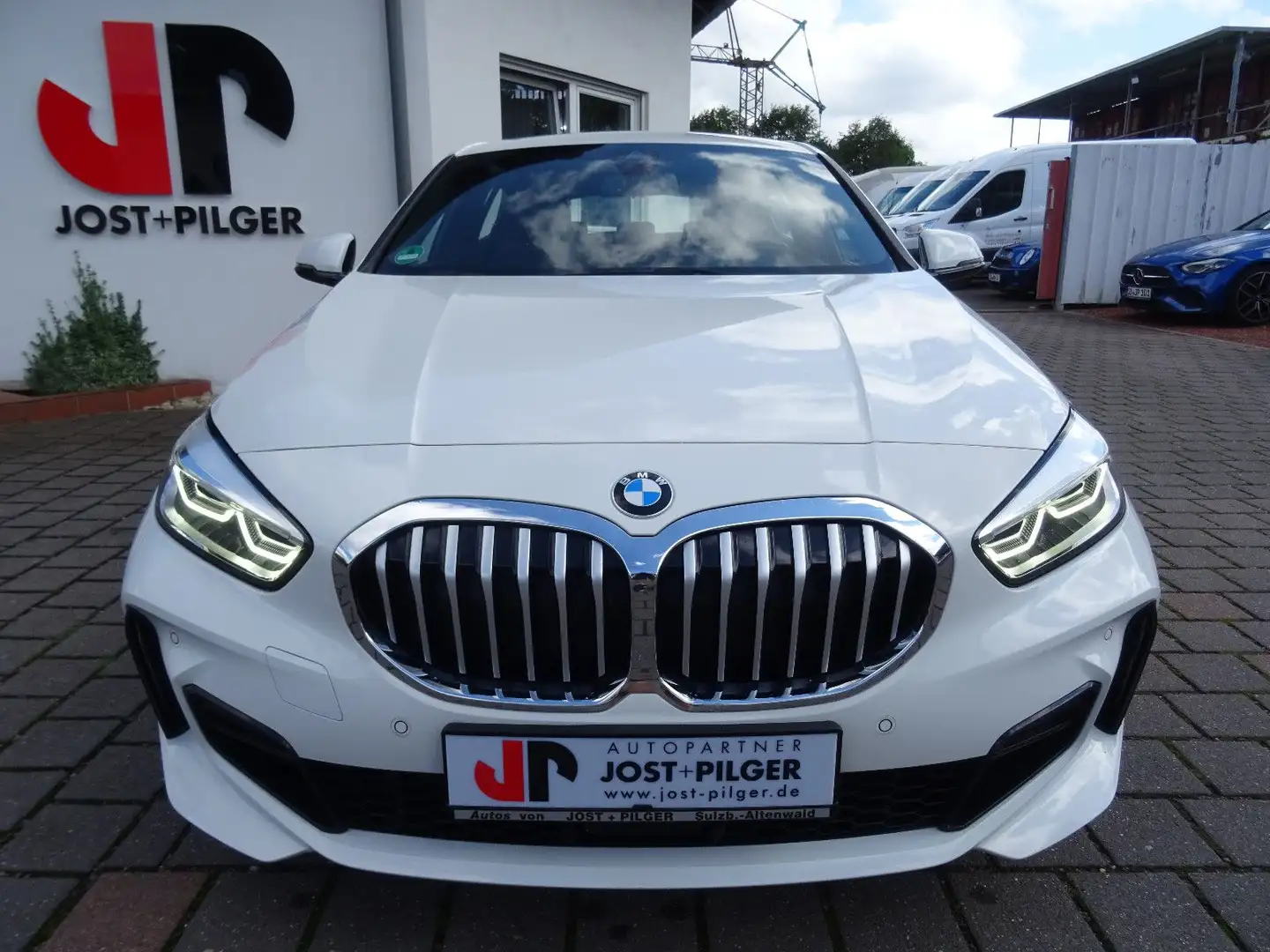 BMW 120 d xDrive M Sport AT Head-Up LED Kamera uvm Weiß - 1
