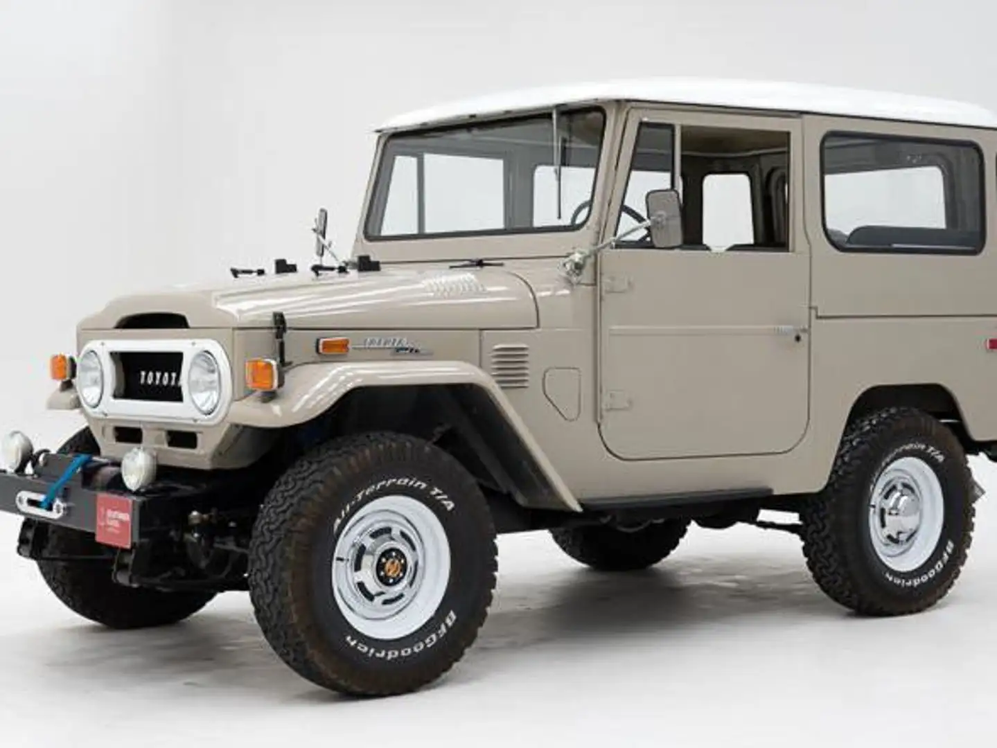 Toyota Land Cruiser FJ40 '72 CH16628 Bej - 1