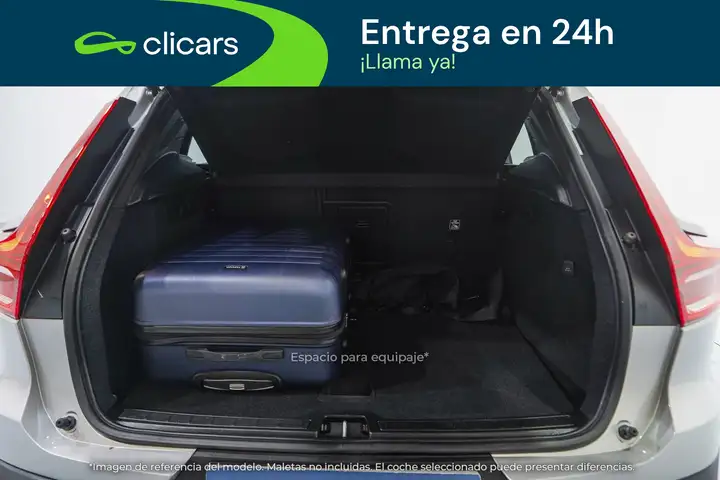 Volvo XC40 2022, foto 18
