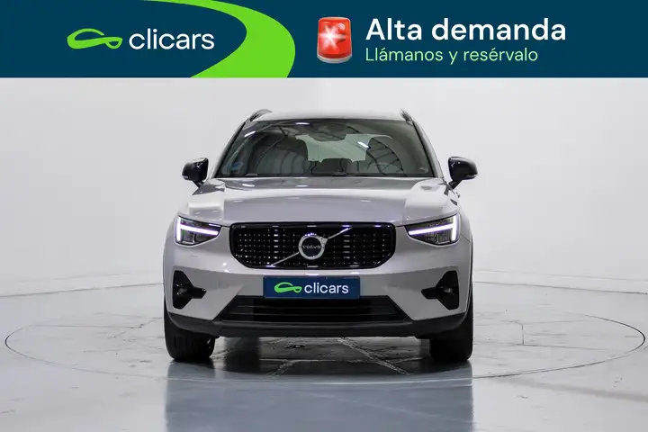 Volvo XC40 2022, foto 2