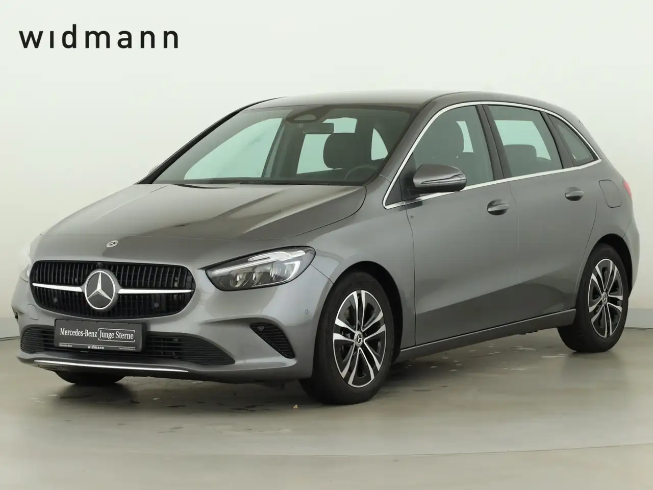 Mercedes-Benz B 180