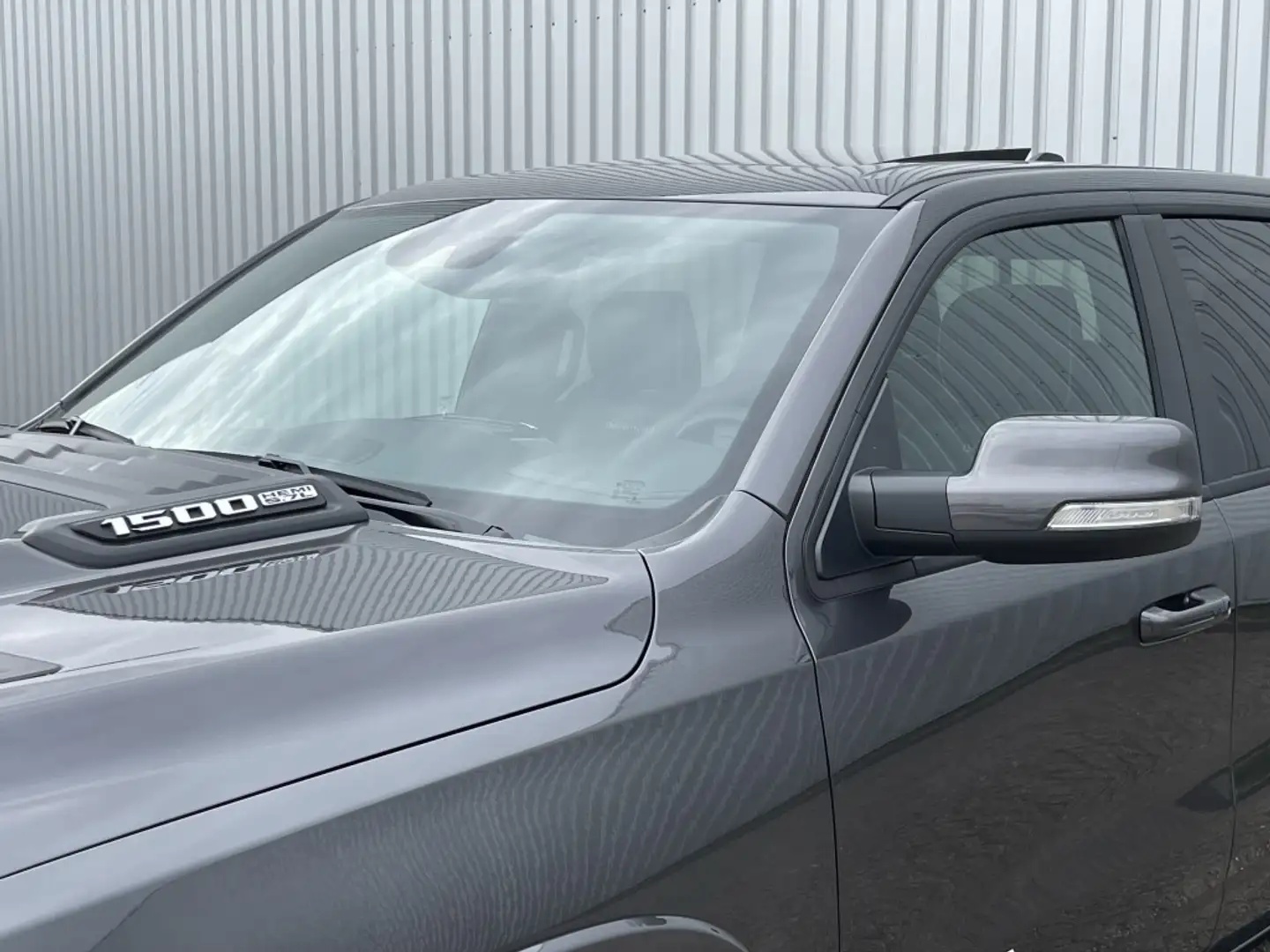 Dodge RAM 1500 pick up 4x4 Crew Cab Laramie Sport Rijklaar Zwart - 2