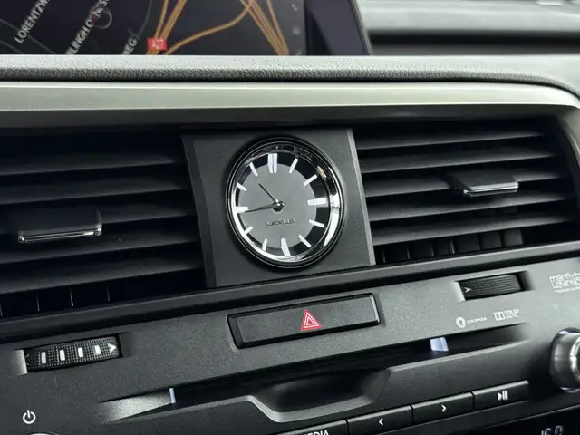 Lexus RX view 12