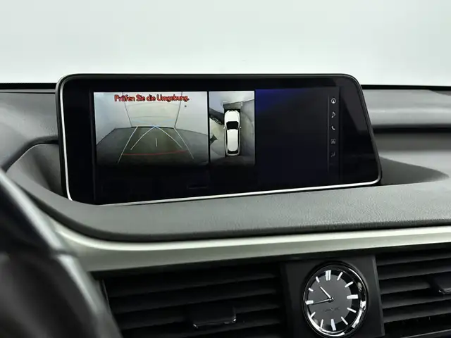 Lexus RX view 11