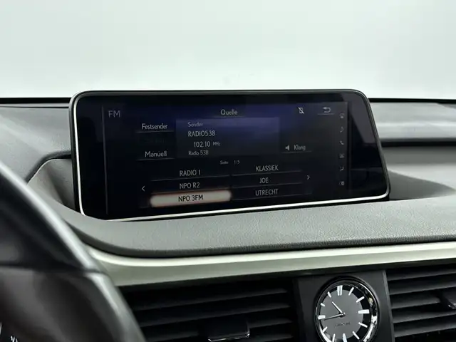 Lexus RX view 7