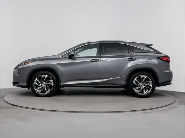 Lexus RX view 3
