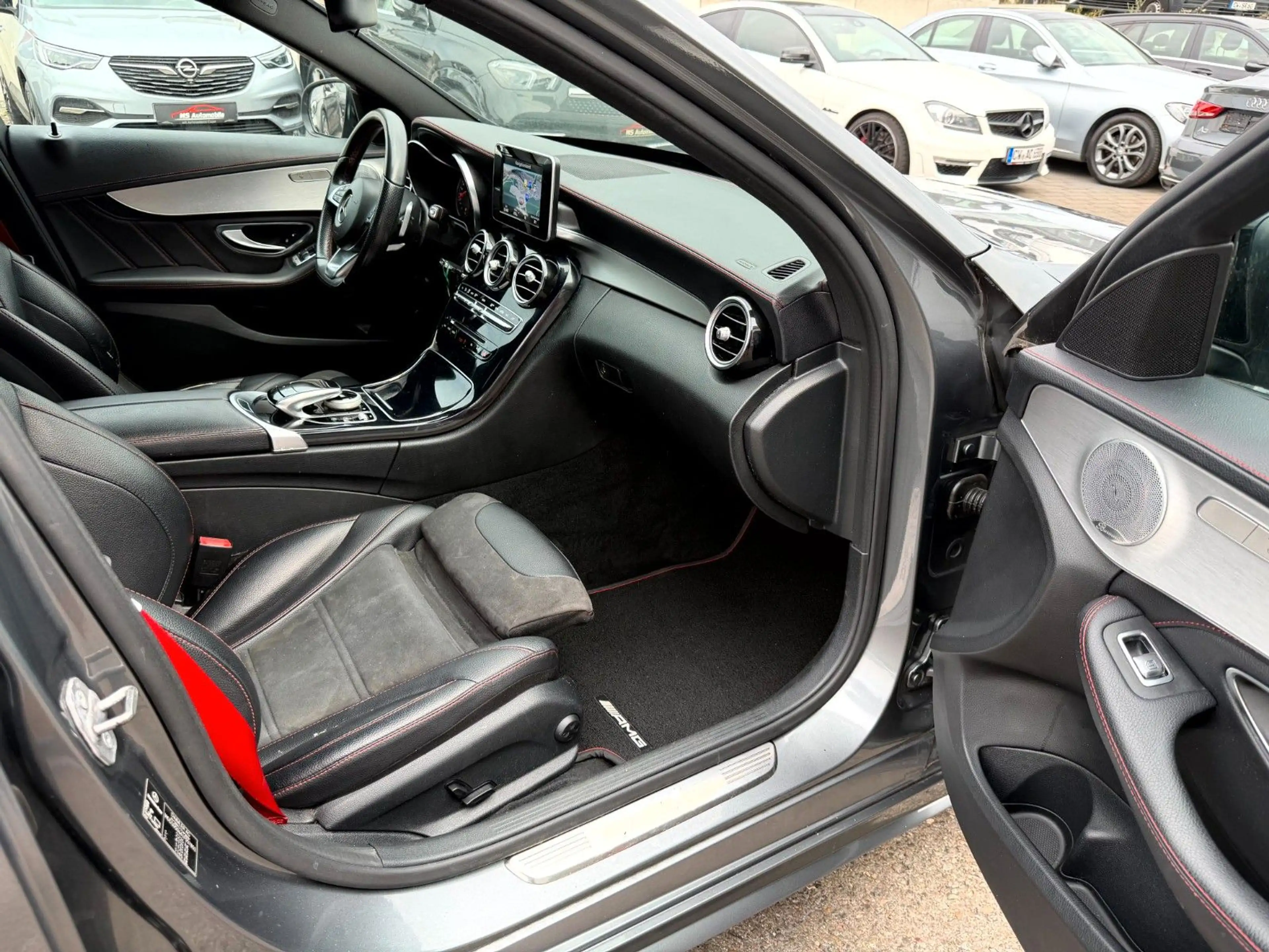 Mercedes-Benz C 43 AMG 4-Matic Limo LED_Kamera_Burmest_Distron — photo 15