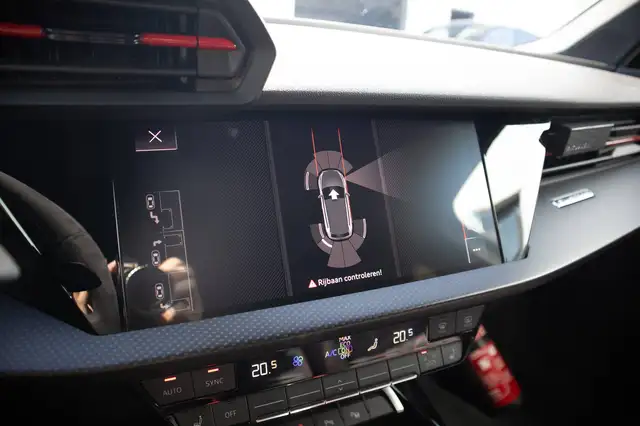 Audi RS3 view 14