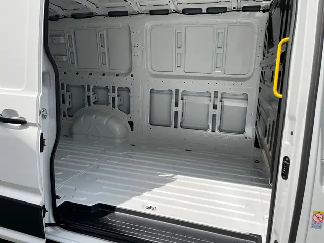 Volkswagen Crafter view 11