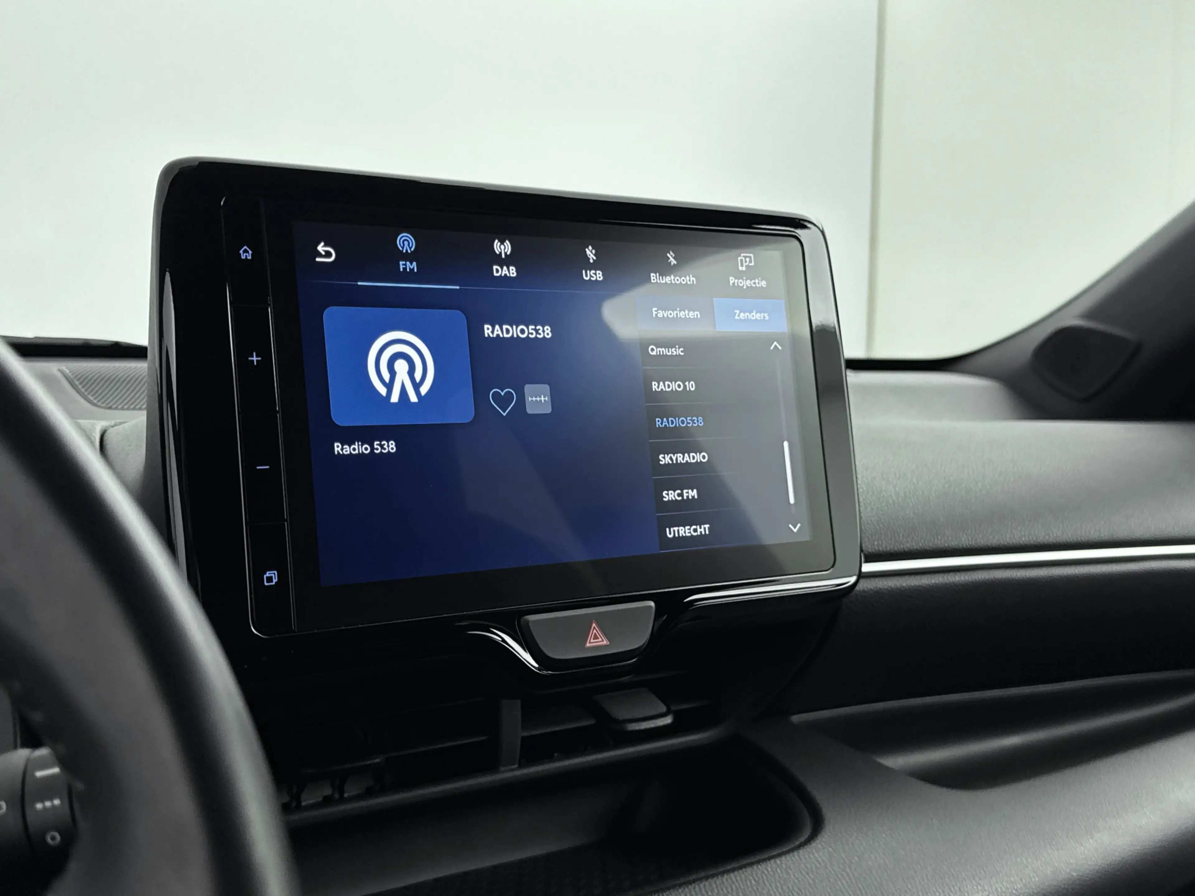 Toyota Yaris 1.5 Hybrid Executive Limited | Stoelverwarming | C — photo 7