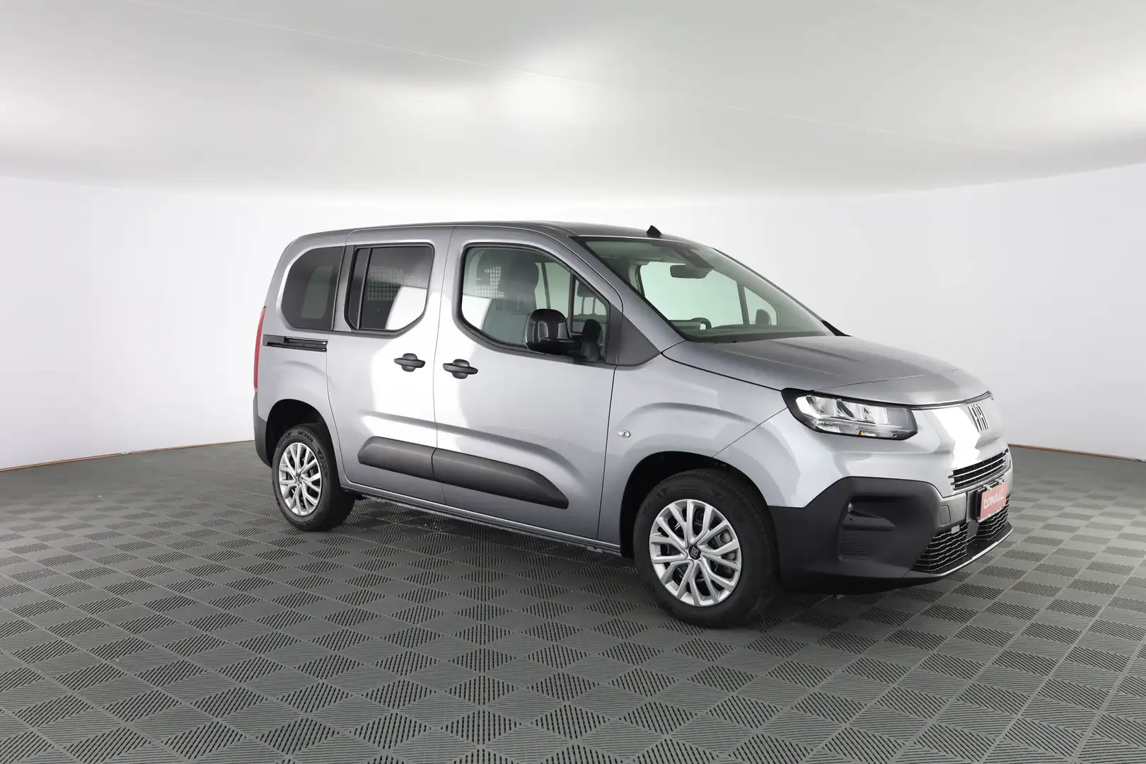 Fiat Doblo 1.5 BlueHdi 130CV Combi N1 Grigio - 2