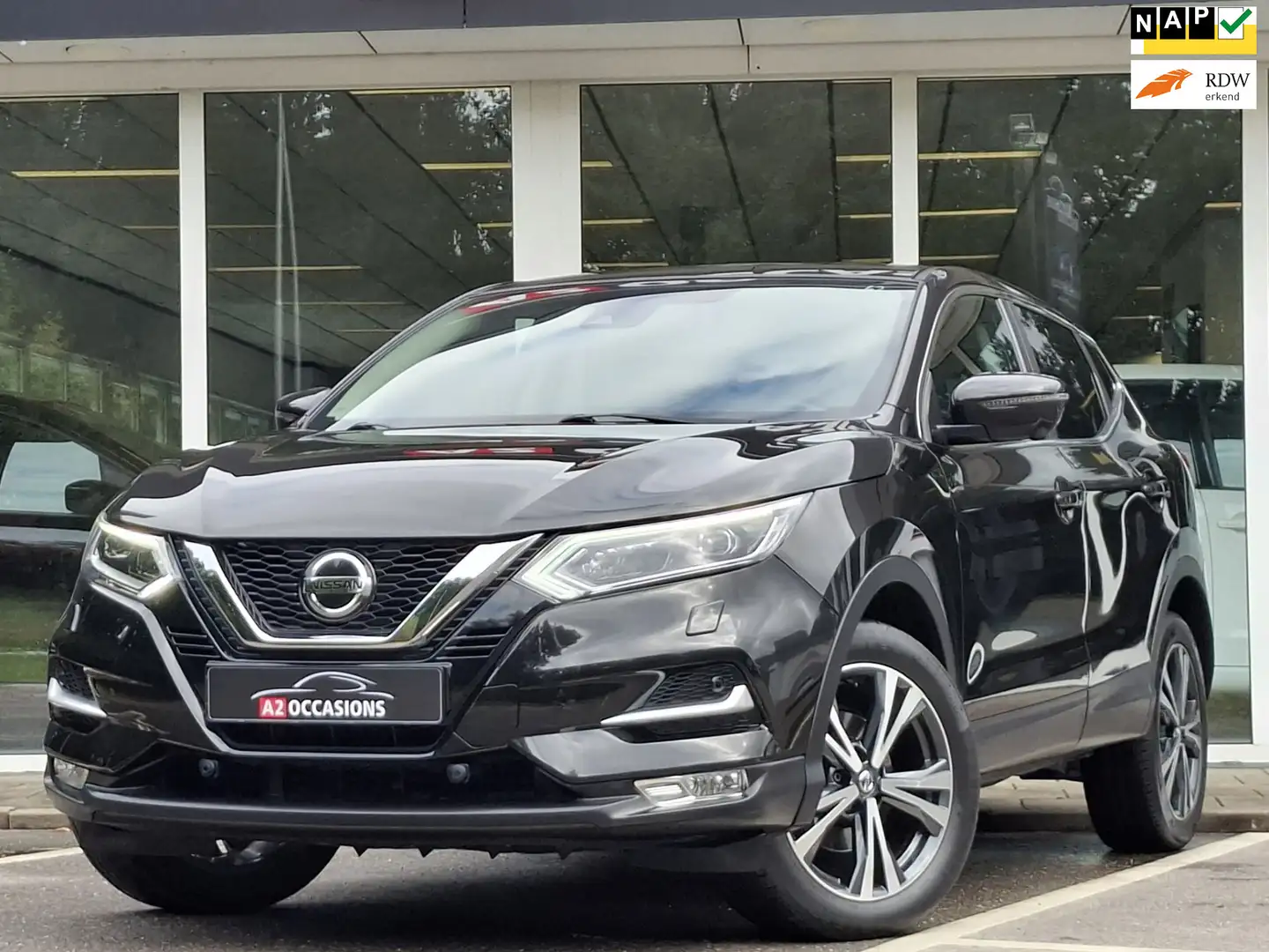 Nissan Qashqai 1.6 163pk 1e Eig./360 Camera/Cruise/Navi/Bluetooth Zwart - 1