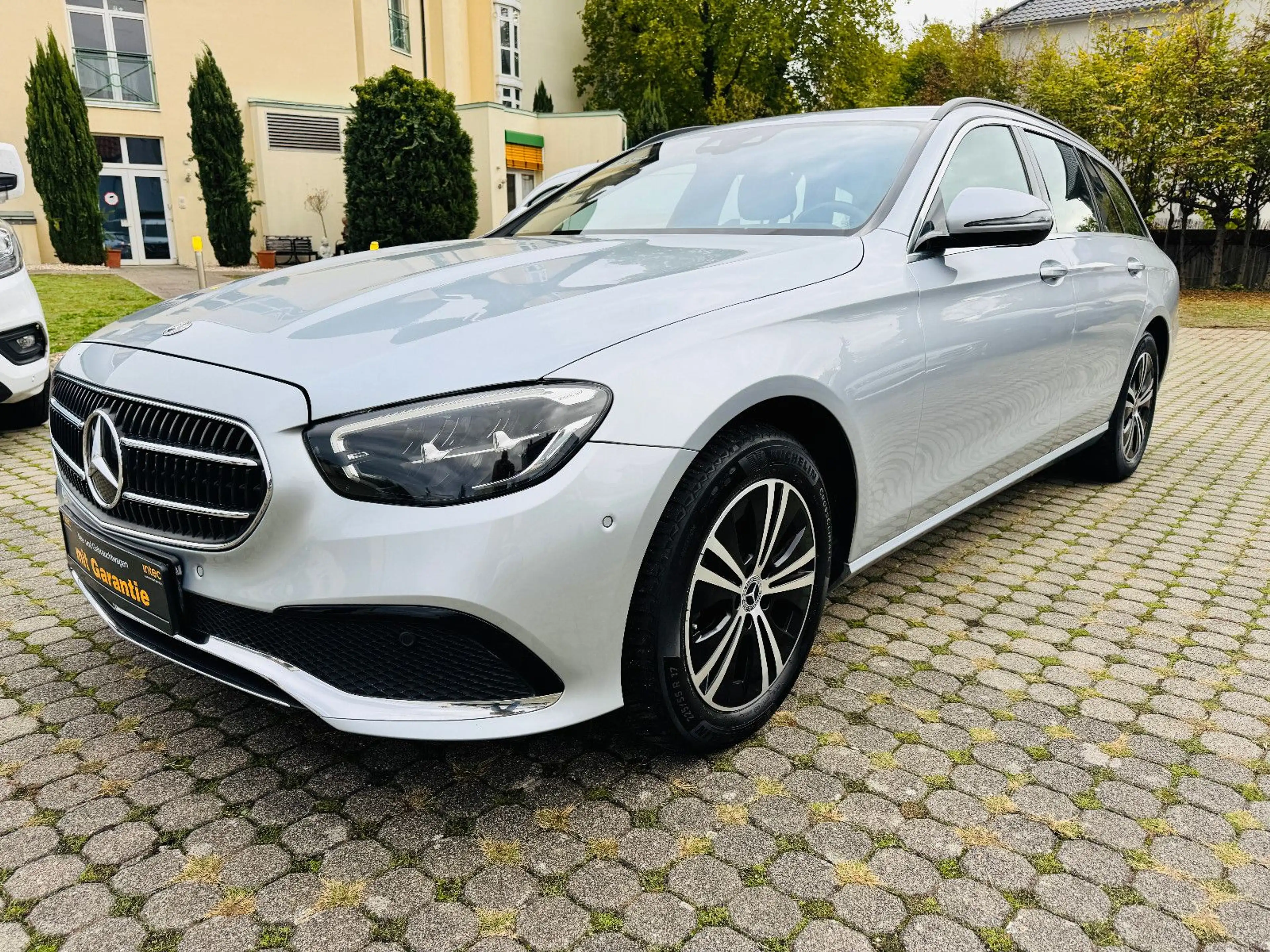 Mercedes-Benz E 220 d T-Modell, Avantgarde, Kamera, TOP-Zustand — photo 3