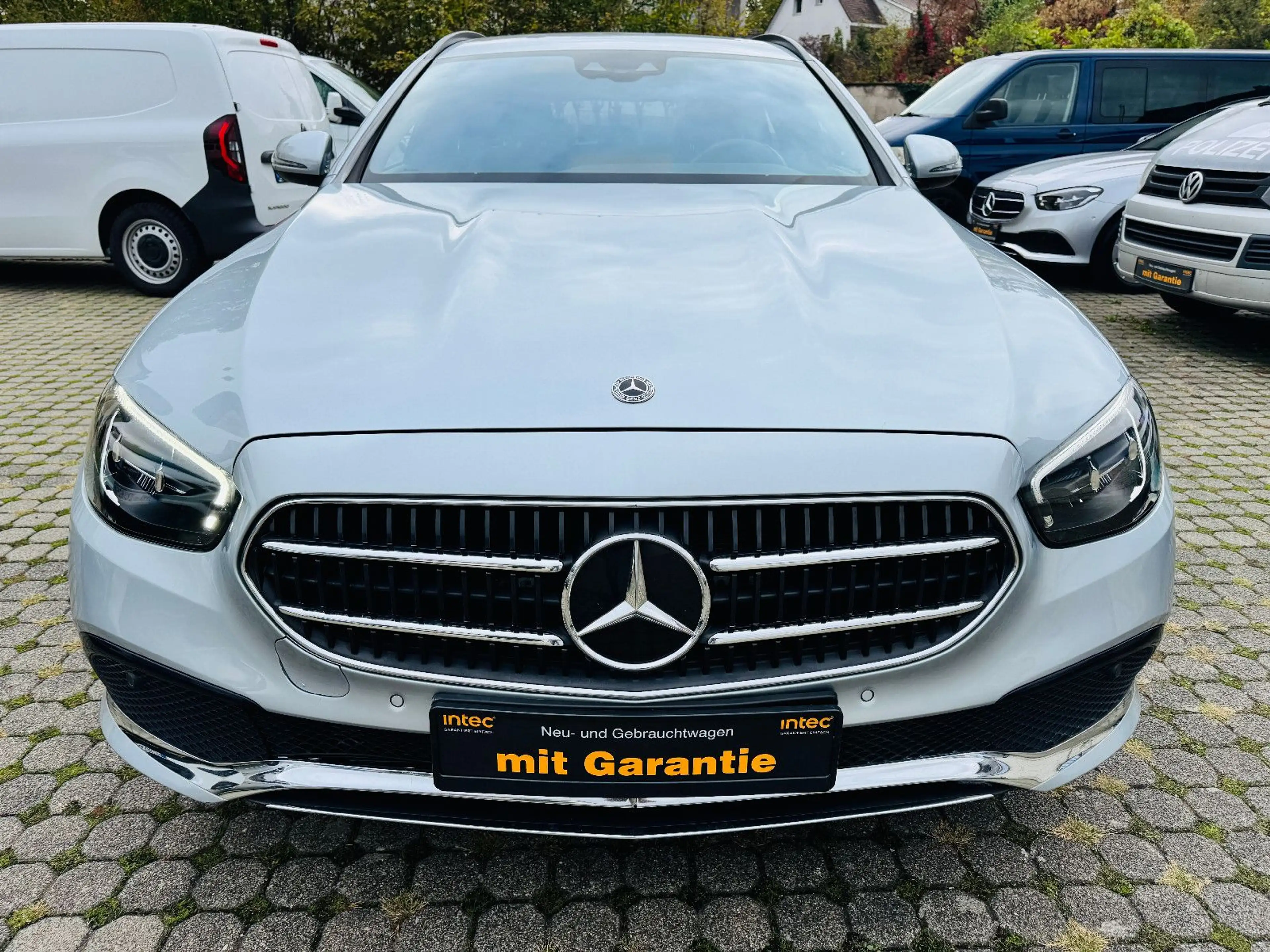 Mercedes-Benz E 220 d T-Modell, Avantgarde, Kamera, TOP-Zustand — photo 2