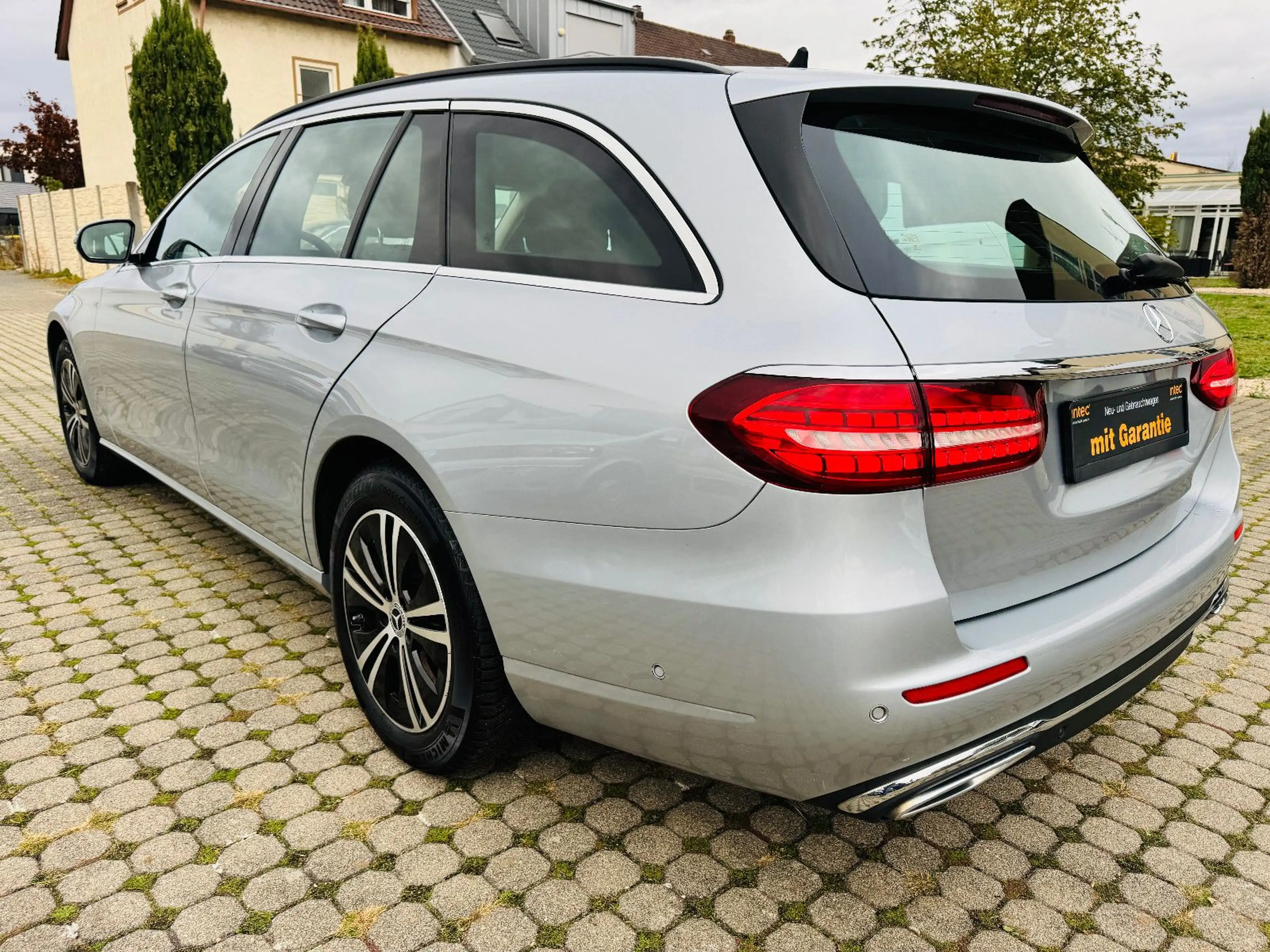Mercedes-Benz E 220 d T-Modell, Avantgarde, Kamera, TOP-Zustand — photo 6