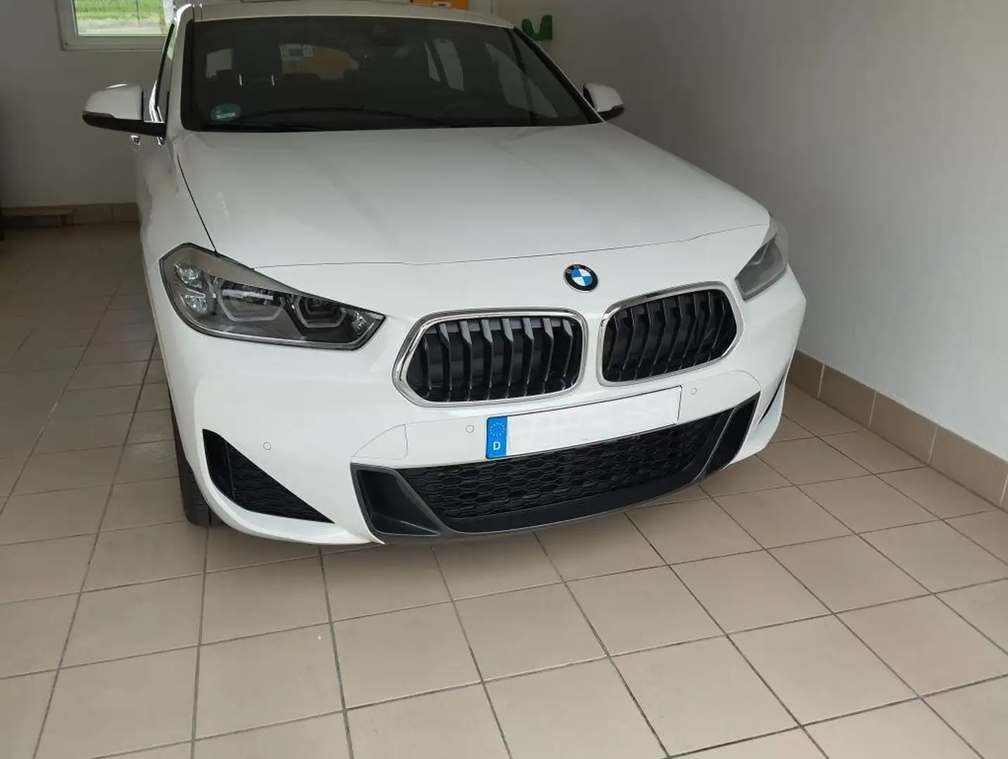 BMW X2 X2 sDrive18d M SPORT Weiß - 2