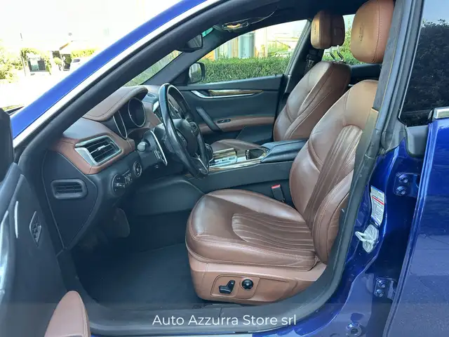 Maserati Ghibli view 10