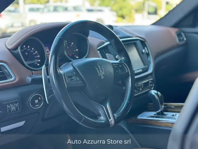 Maserati Ghibli view 11