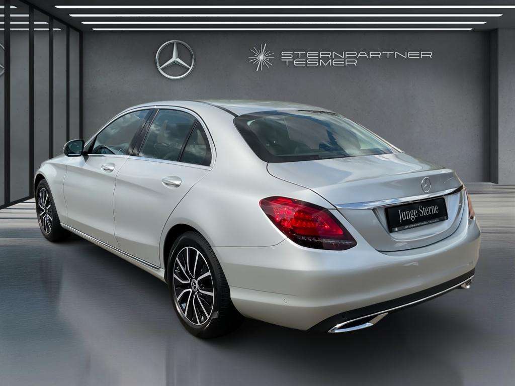 Mercedes-Benz C 180