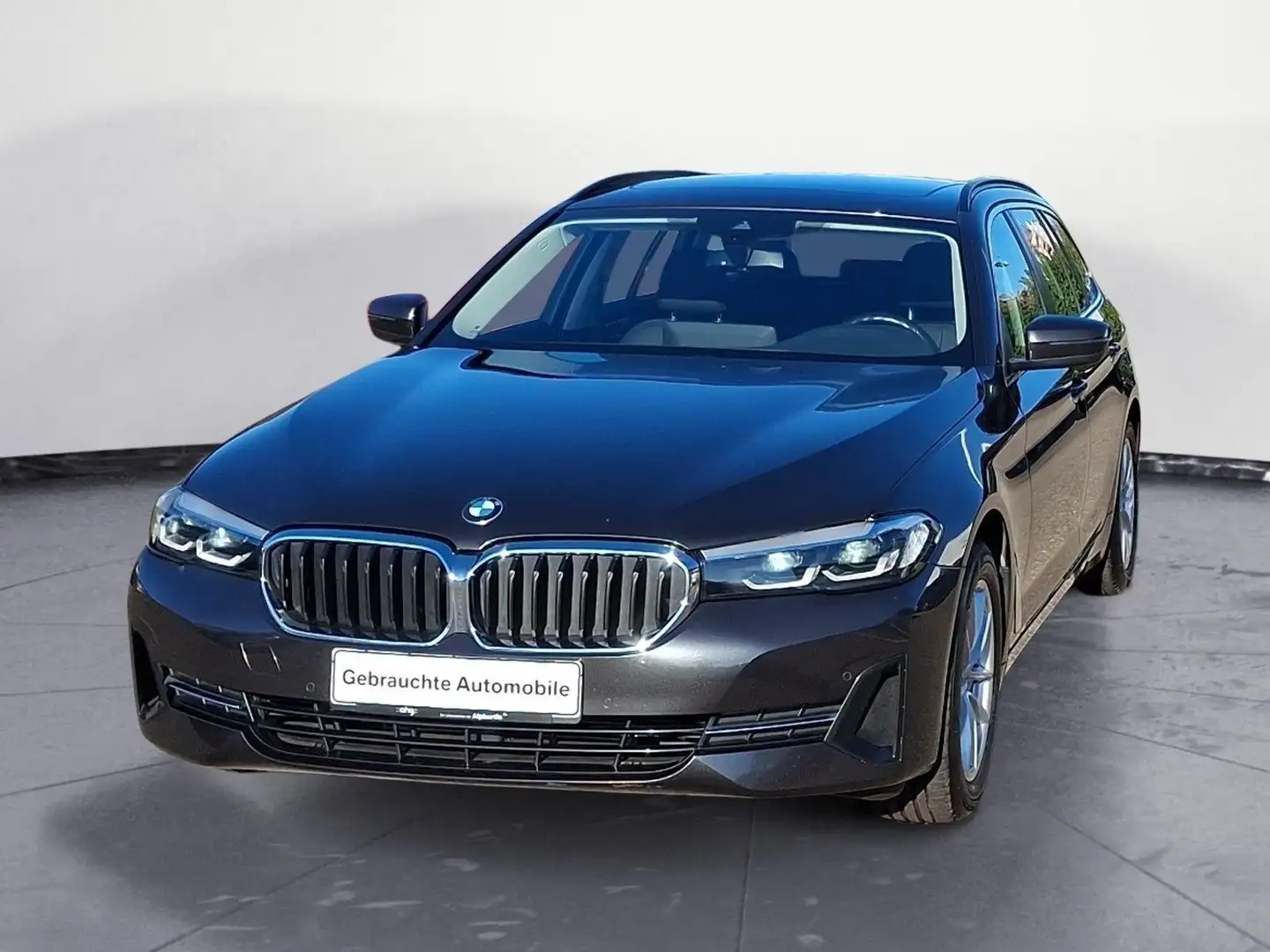 BMW 530 d xDrive Touring Panorama HIFI Parking Assist Grau - 2