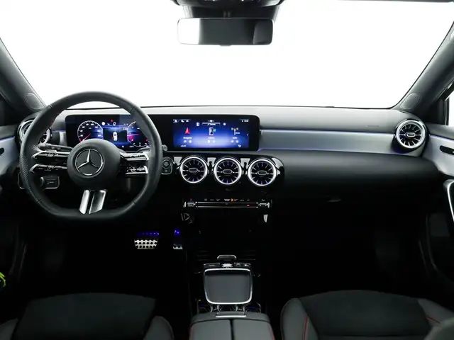 Mercedes-Benz A-Class view 9