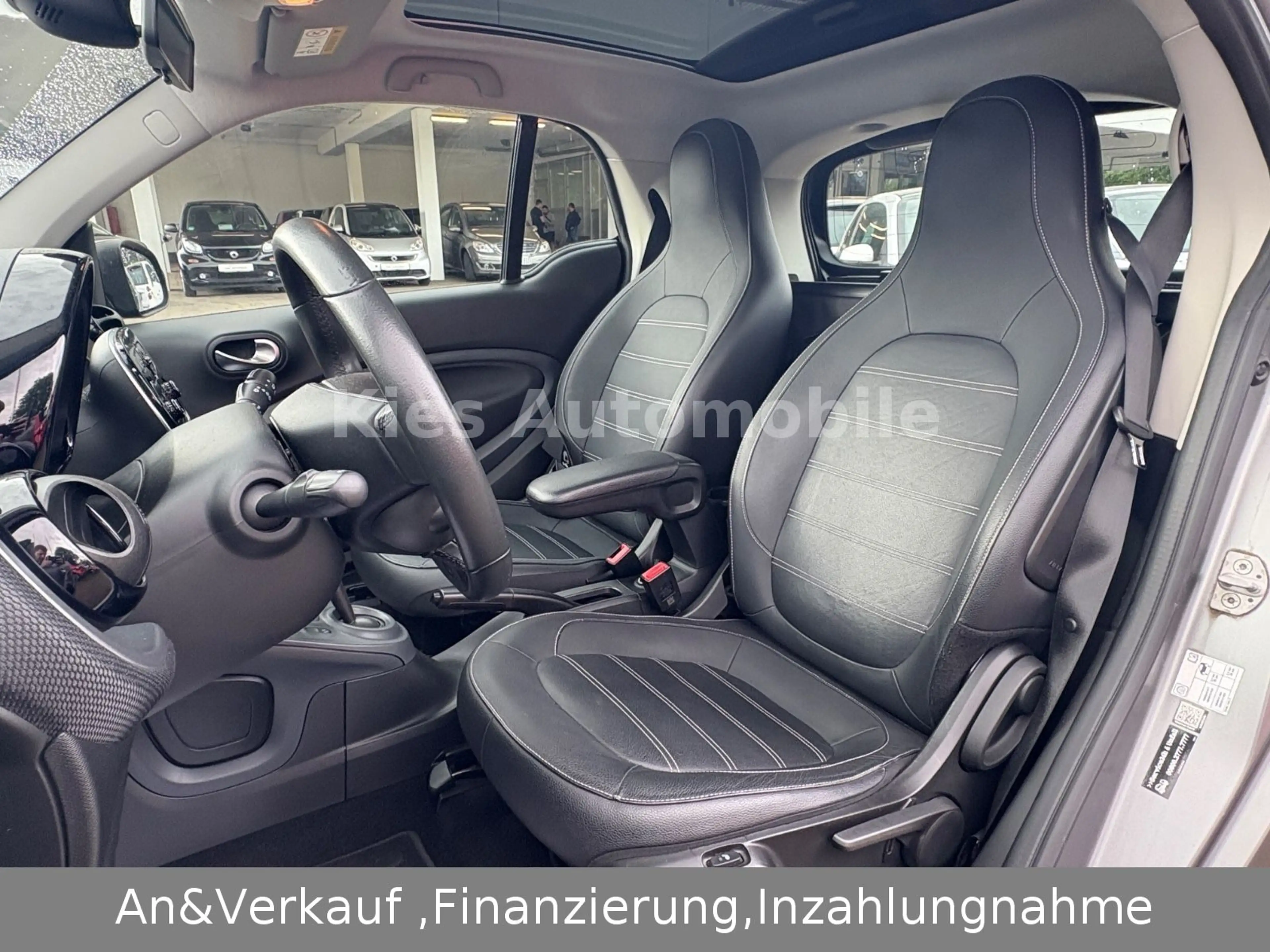 smart forTwo Prime 90Ps AUTOM/LEDER/SITZH/PANO/KLIMA — photo 14