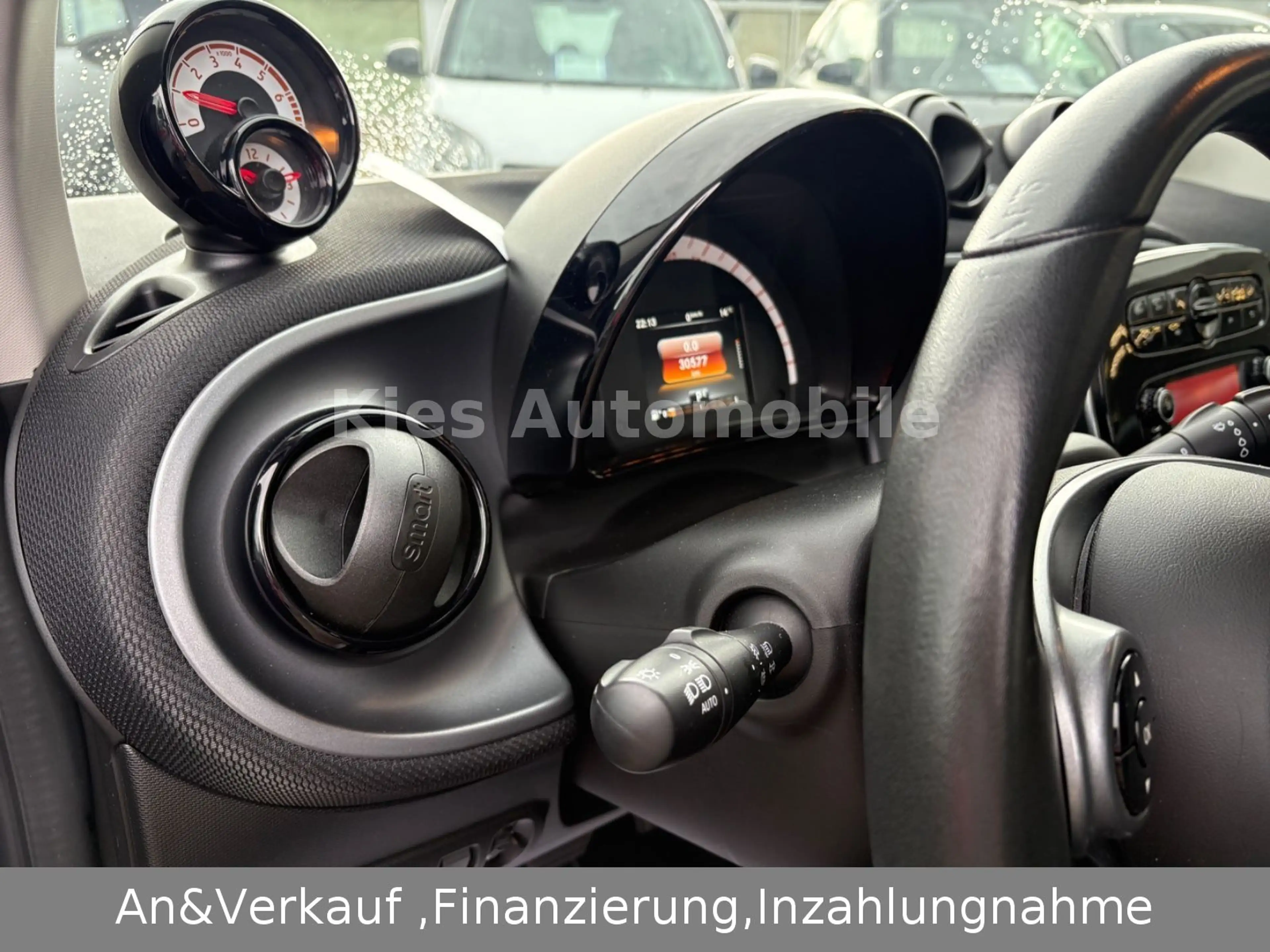 smart forTwo Prime 90Ps AUTOM/LEDER/SITZH/PANO/KLIMA — photo 10
