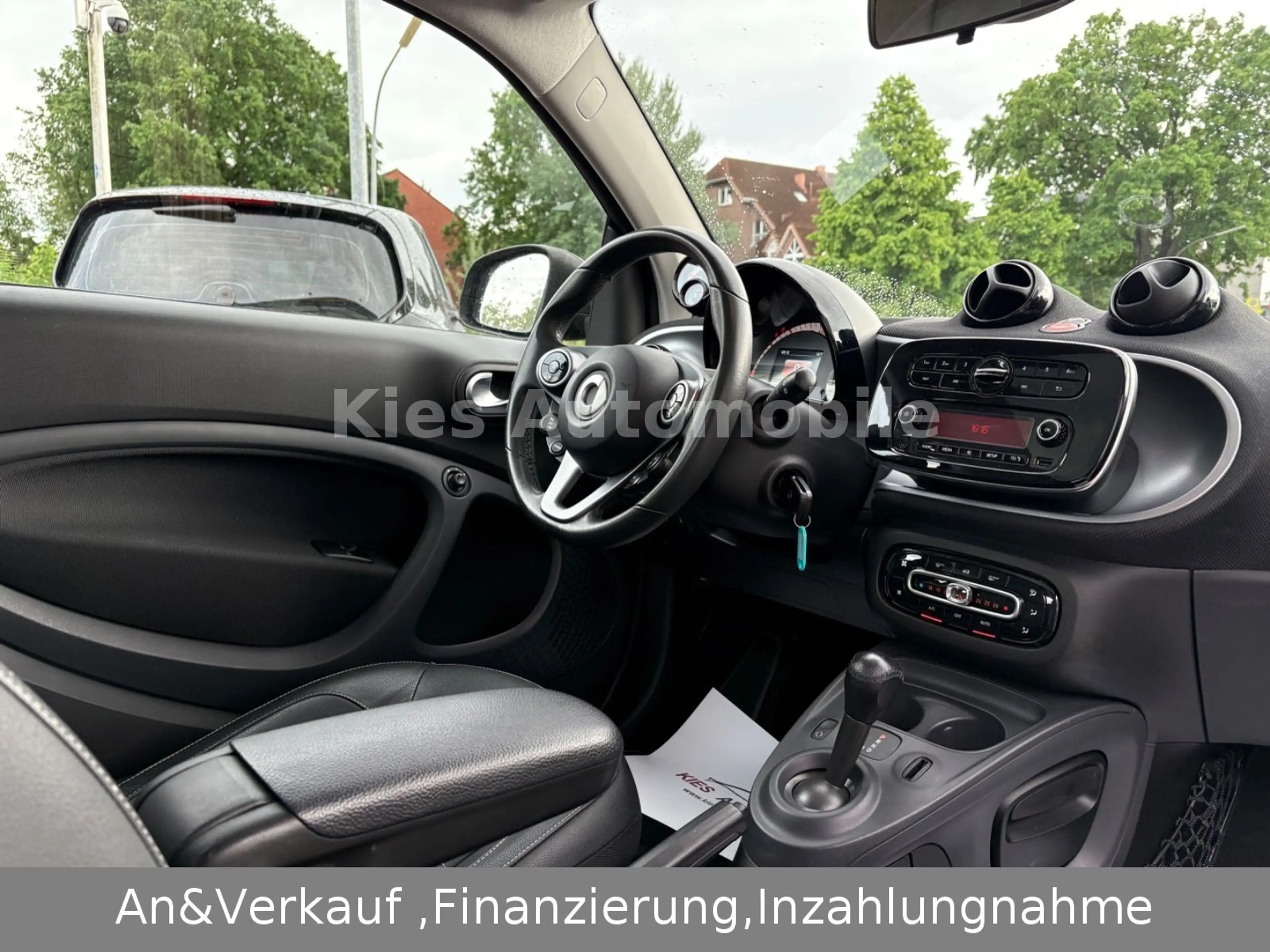 smart forTwo Prime 90Ps AUTOM/LEDER/SITZH/PANO/KLIMA — photo 7