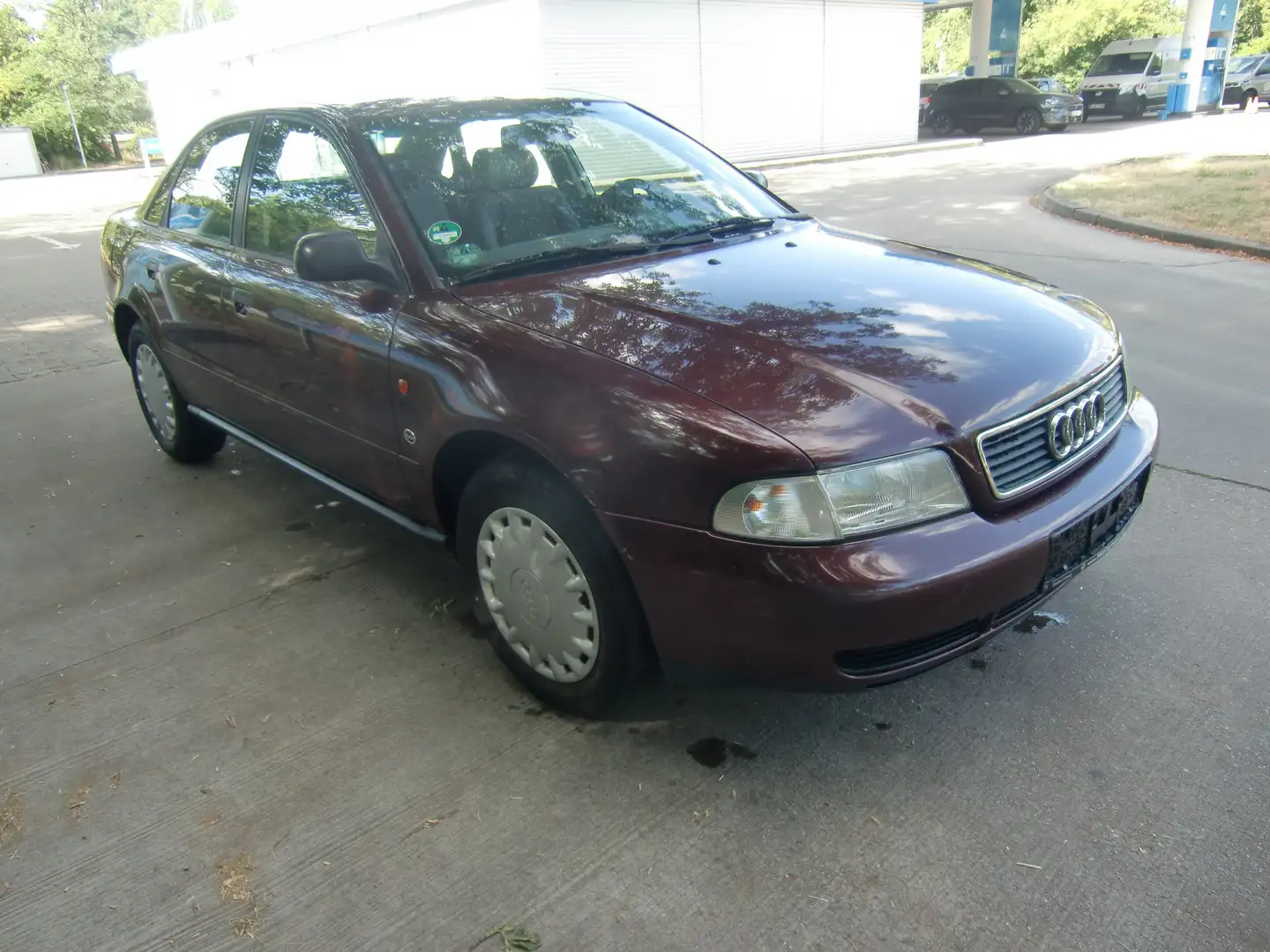 Audi A4 1.6i ,RENTNER, NUR 120tkm,TÜV 12/26 Oldtimer Violett - 2