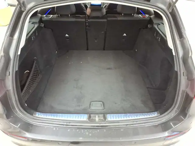 Mercedes-Benz C-Class view 15