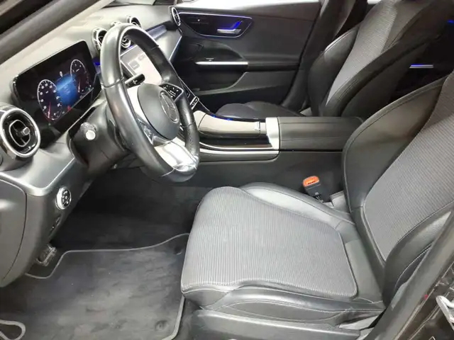 Mercedes-Benz C-Class view 7
