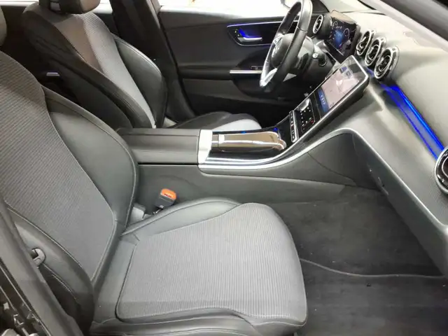 Mercedes-Benz C-Class view 8