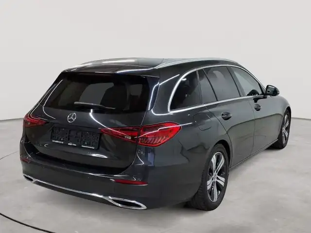 Mercedes-Benz C-Class view 4