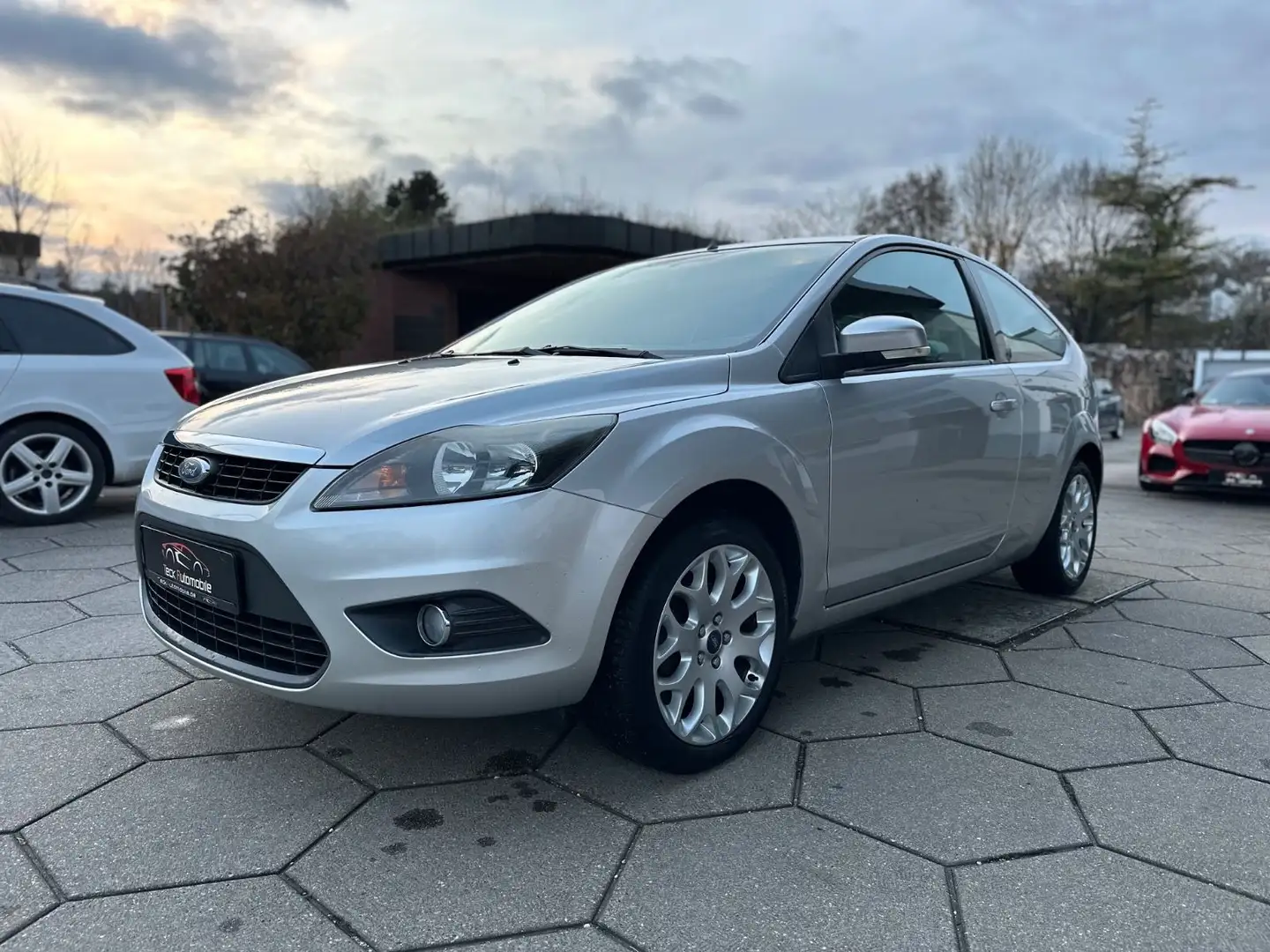 Ford Focus Lim. Sport KLIMA Zilver - 1