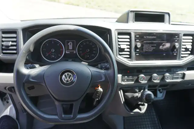 Volkswagen Crafter view 11