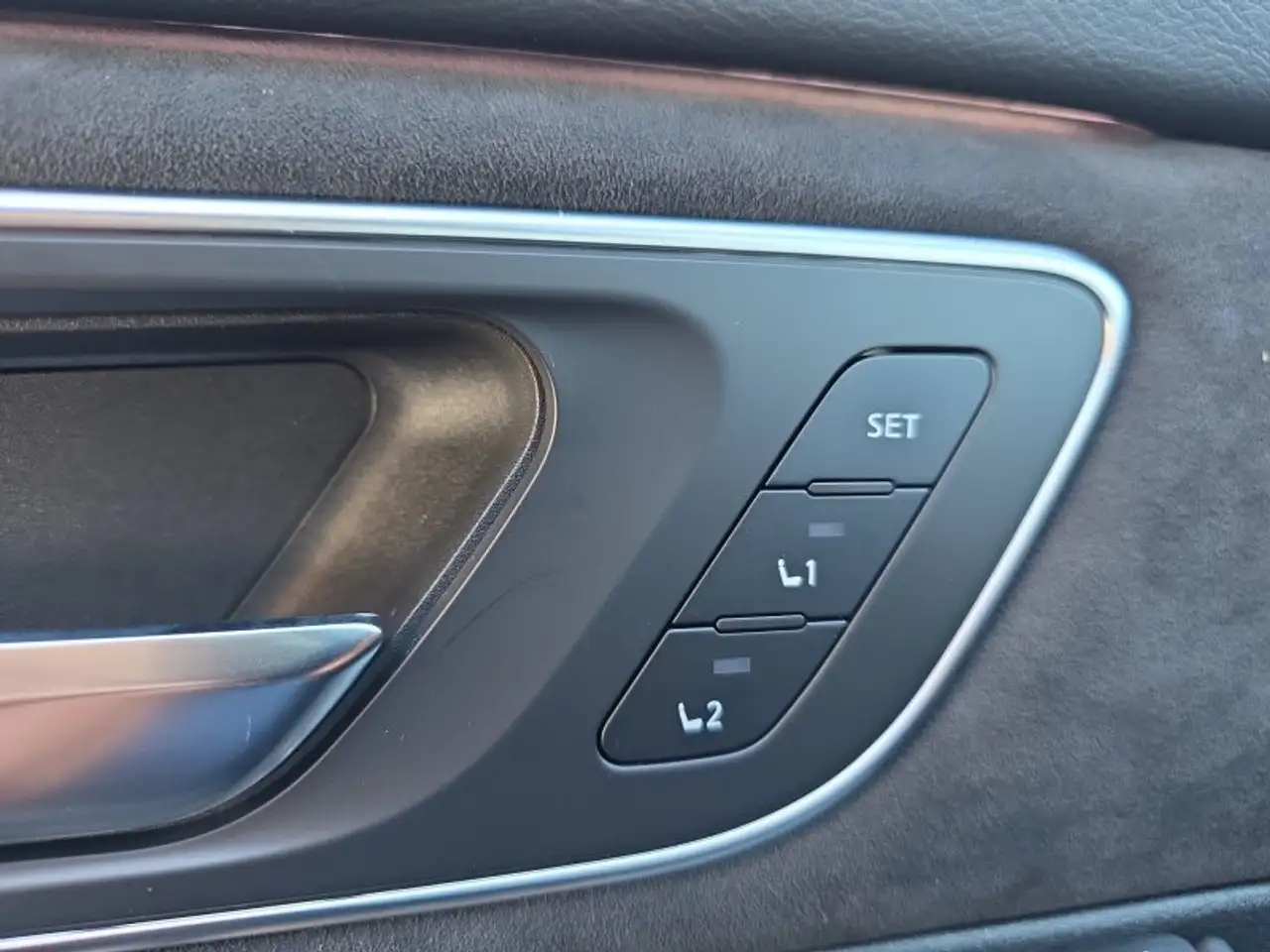 Nissan Qashqai N-Design 20*Alu/Pano/Leder/el.Klappe 23