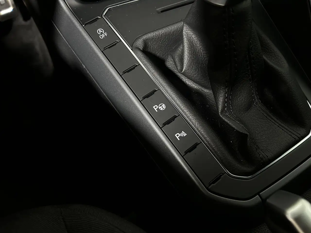 Volkswagen Polo R-Line Plus 1.0 95 cv + Fari Matrix, миниатюра 17