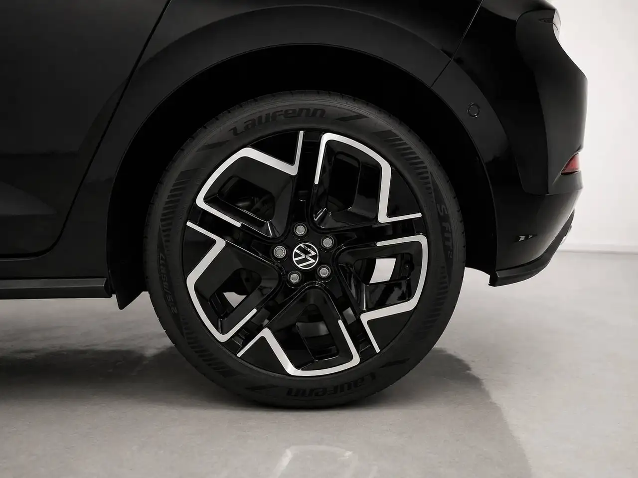 Volkswagen Polo R-Line Plus 1.0 95 cv + Fari Matrix, миниатюра 5