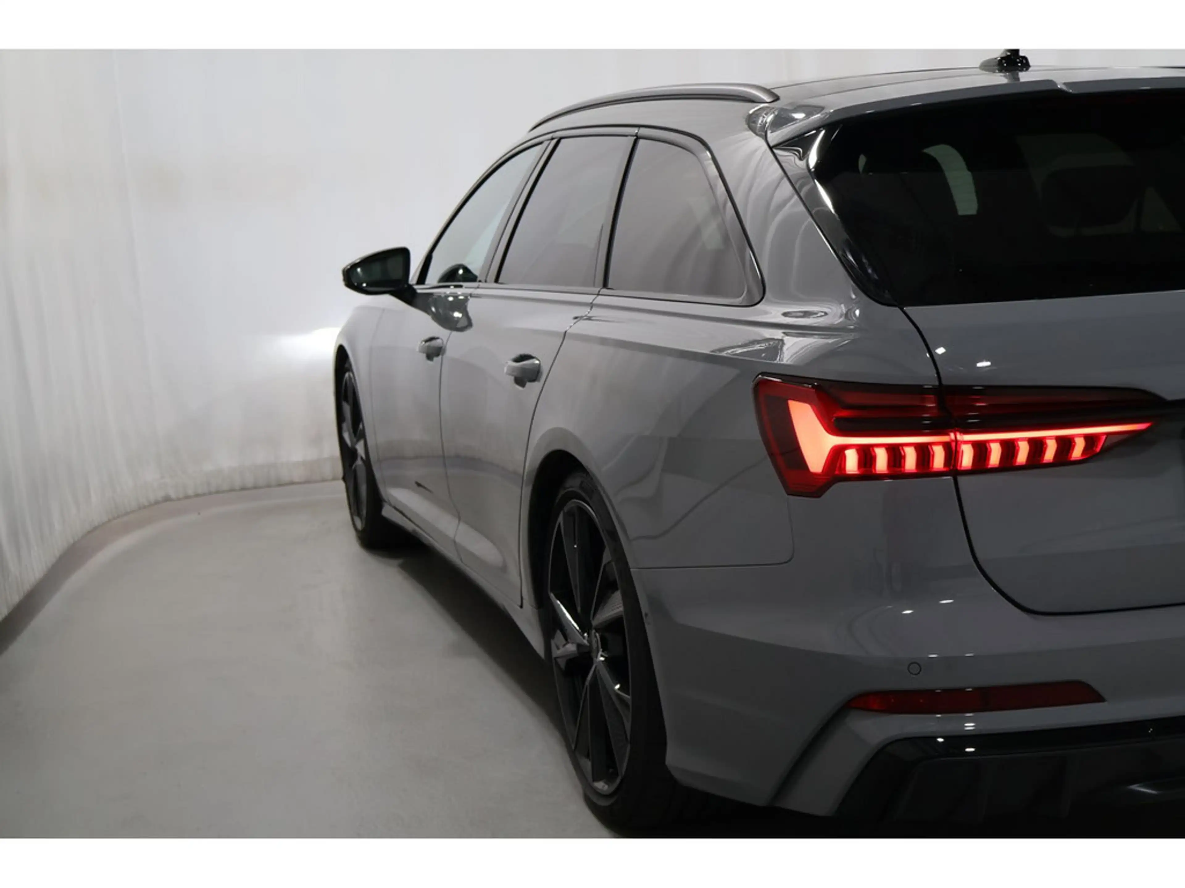 Audi S6 Avant 3.0 TDI quattro B&O*Matrix*Pano — photo 14