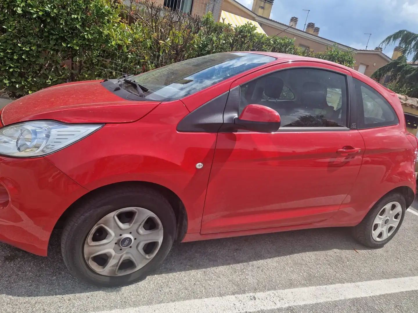 Ford Ka/Ka+ Ka 1.2 + s/esp,tcs 69cv E5 Rosso - 2