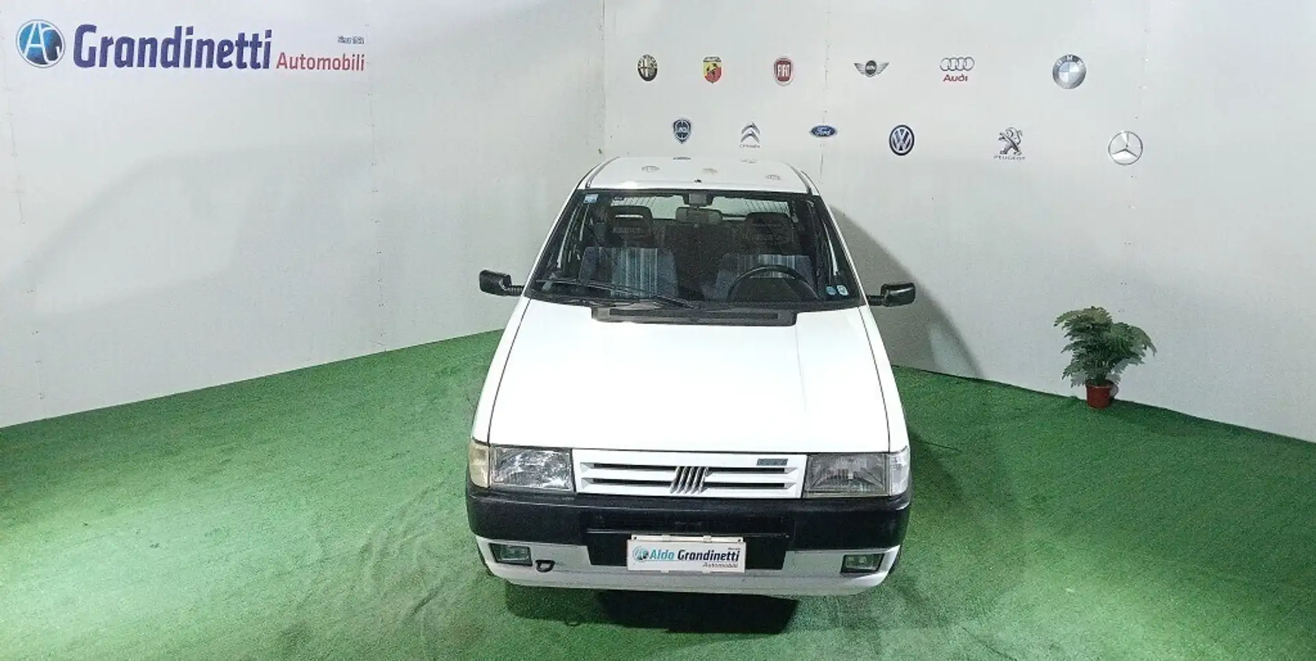 Fiat Uno 1.1 i.e. cat 5 porte SX Білий - 2