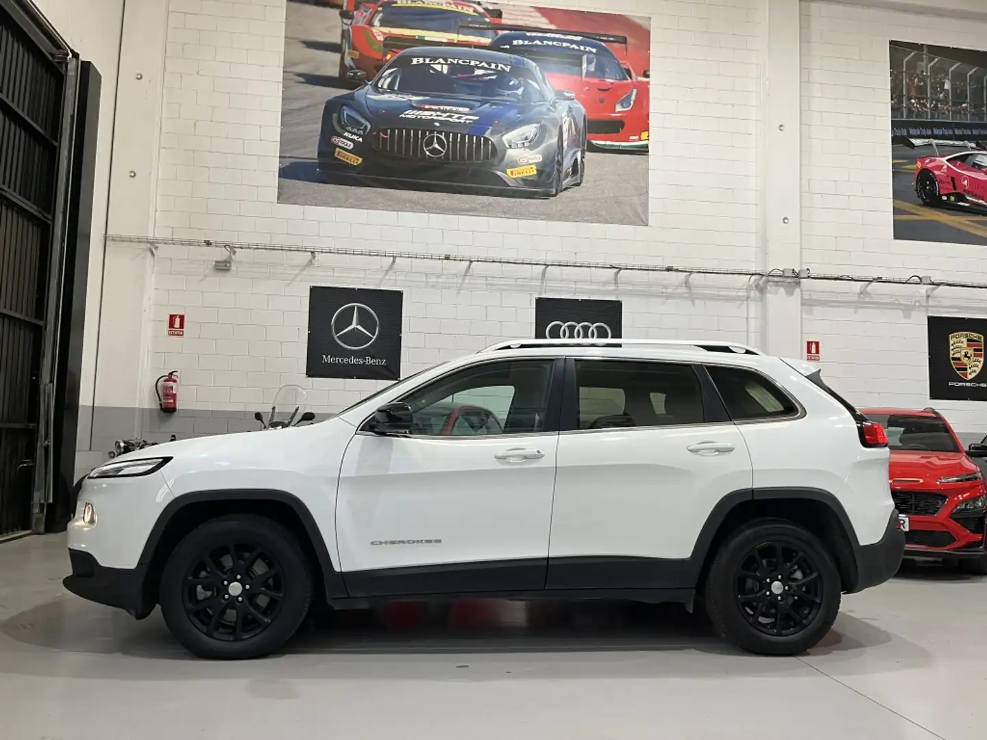 Jeep Cherokee 2.0D Longitude 4x2 103kW Wit - 1