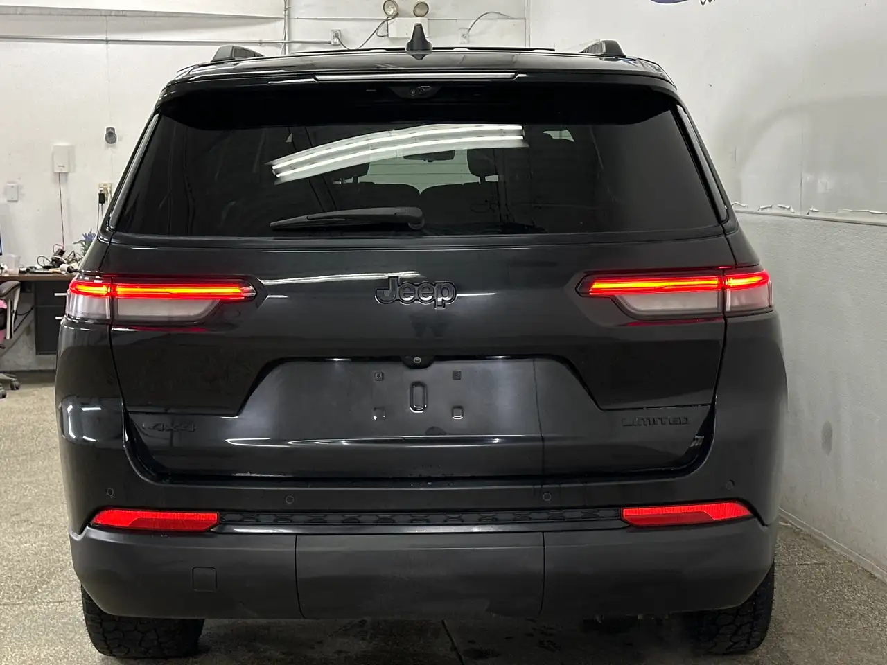 Jeep Grand Cherokee снимка Jeep Grand Cherokee