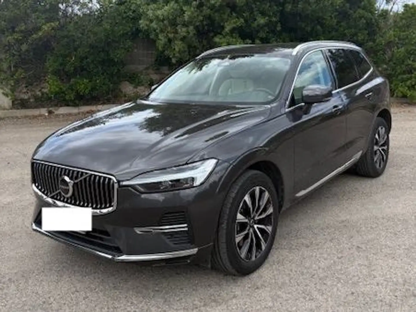 Volvo XC60 XC60 2.0 b4 Plus Bright auto Grigio - 2