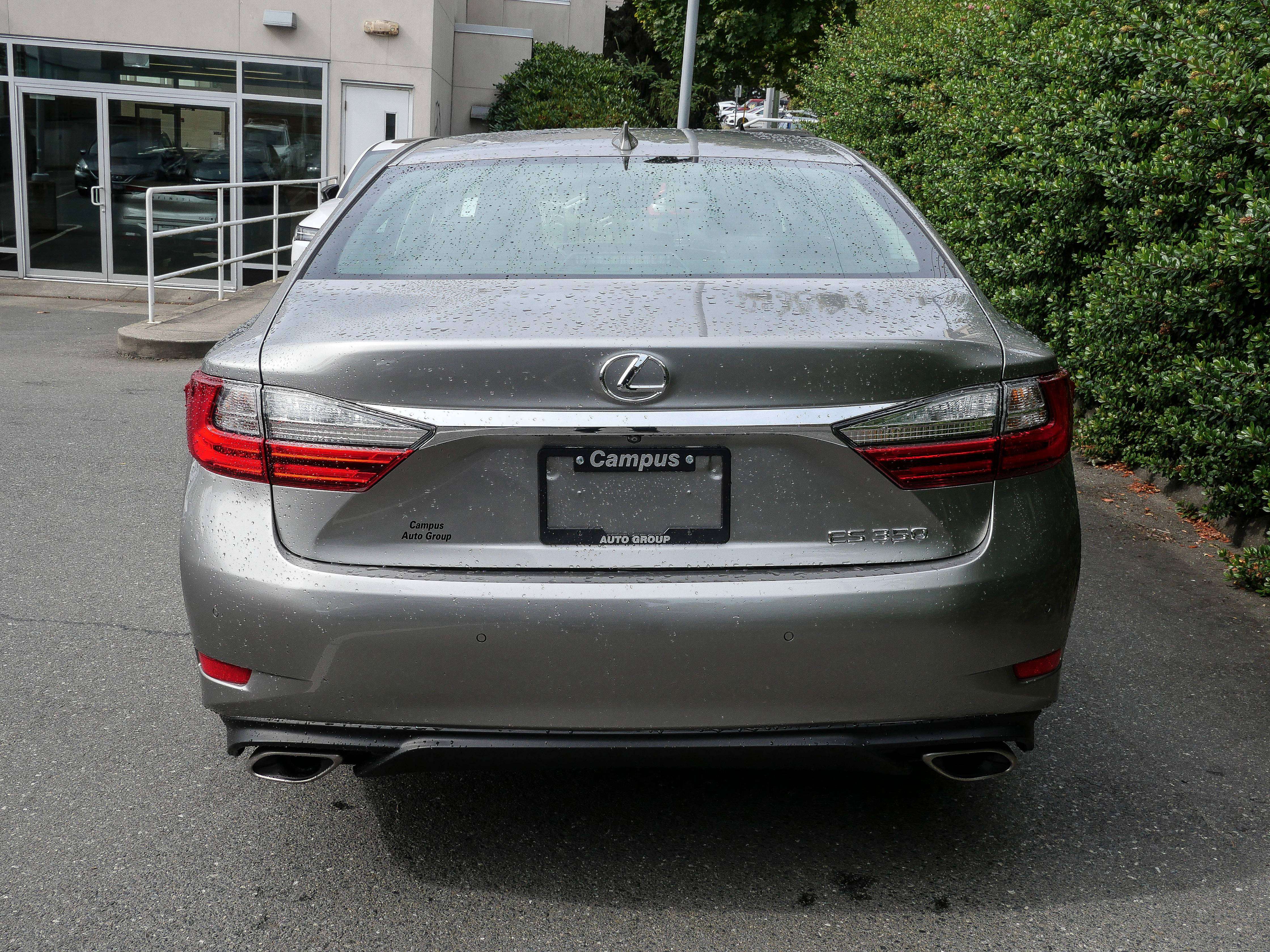 2017 Lexus ES