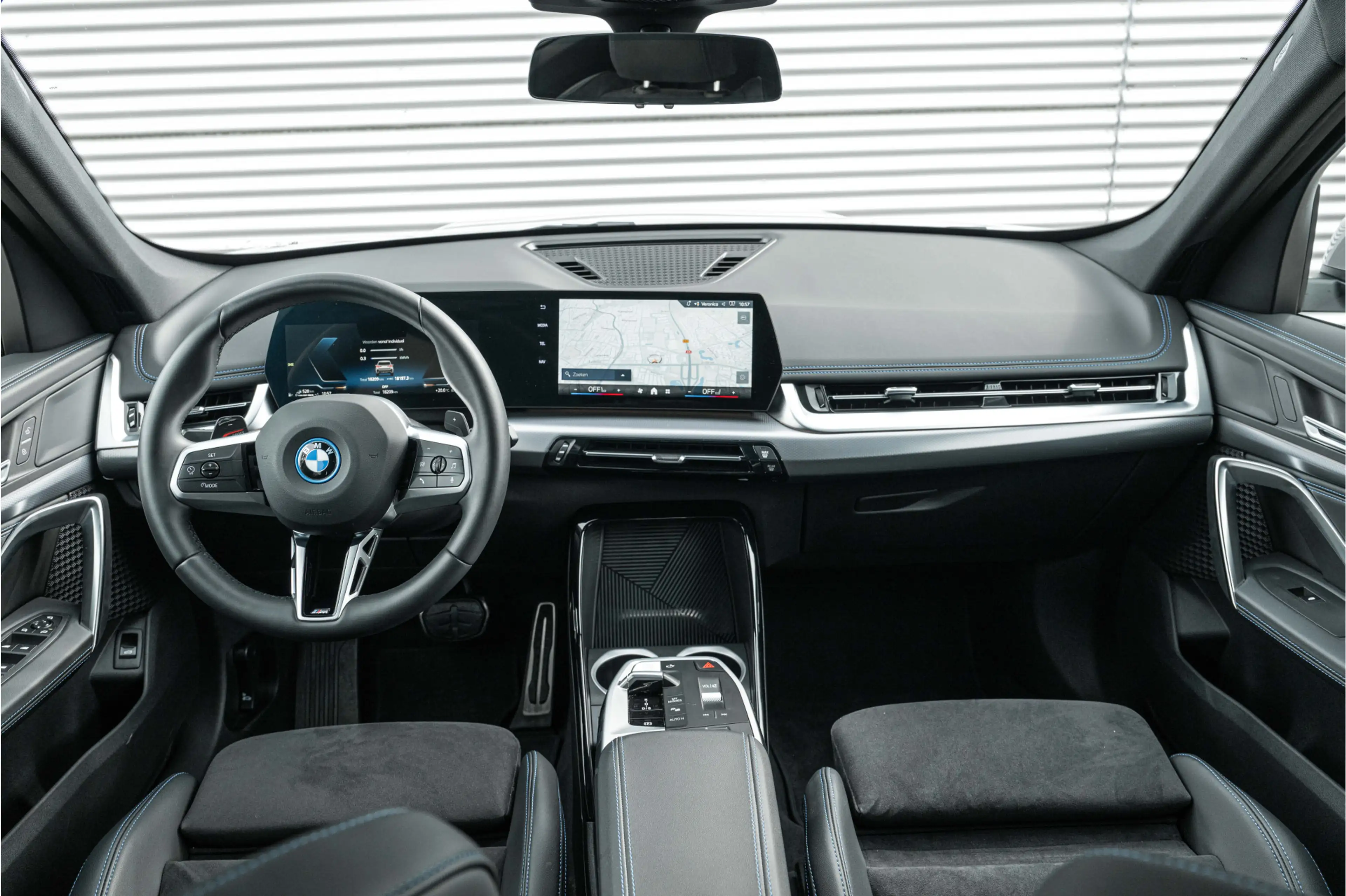 BMW X1 xDrive25e M Sport Automaat / Trekhaak / Sportstoel — photo 5